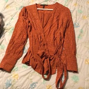 Like new bfcbg wrap top coral